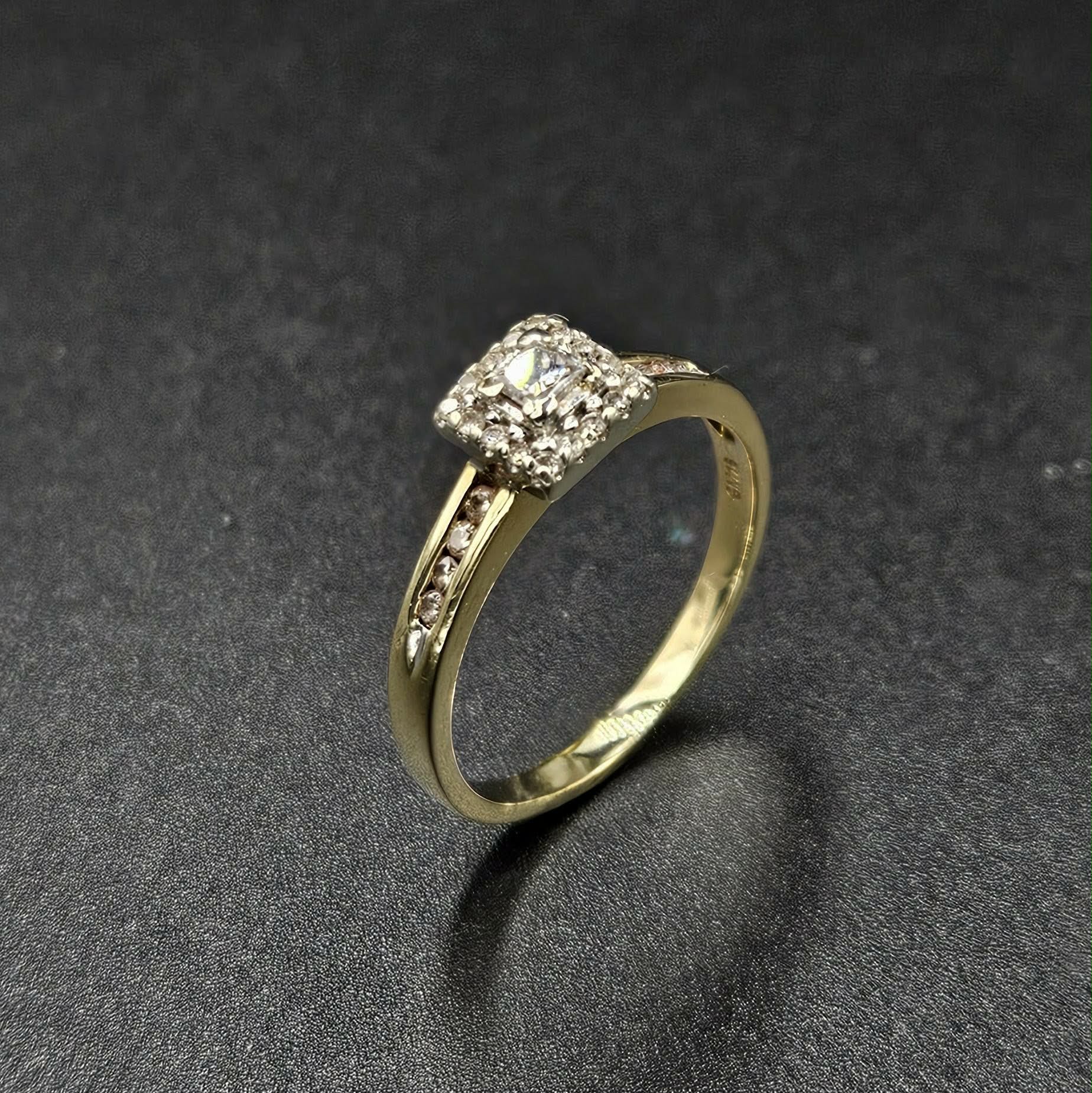 9ct Yellow Gold Diamond Ladies Wedders