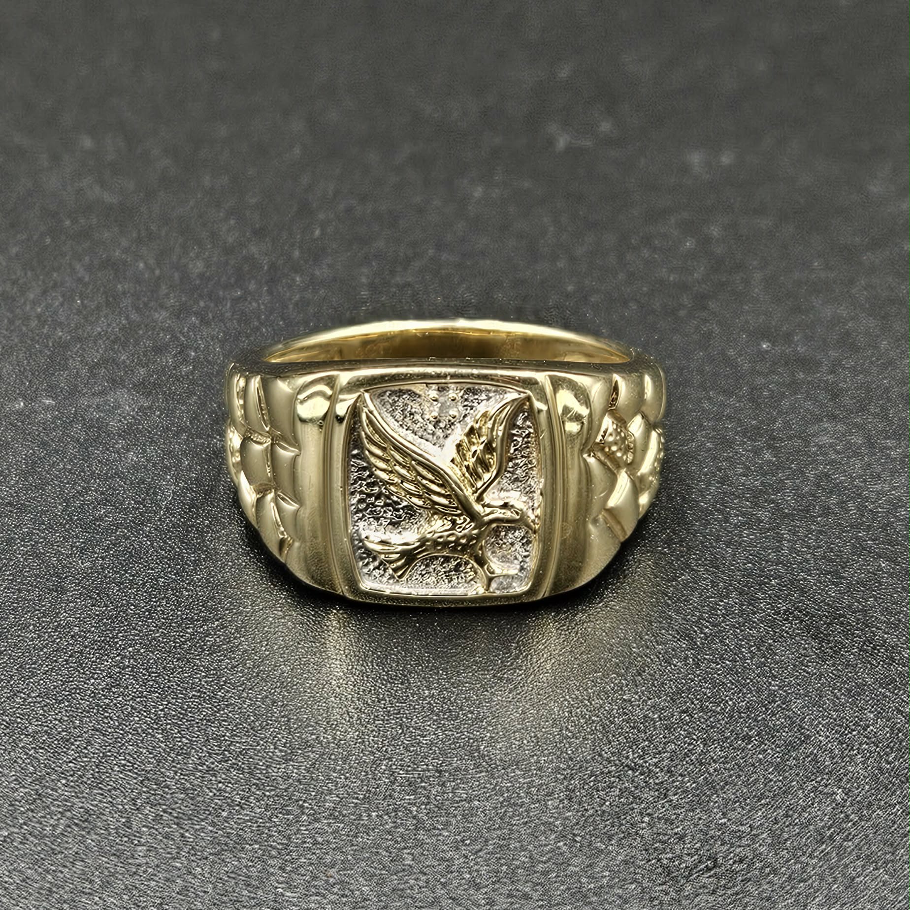 9ct Yellow Gold Eagle Mens Ring