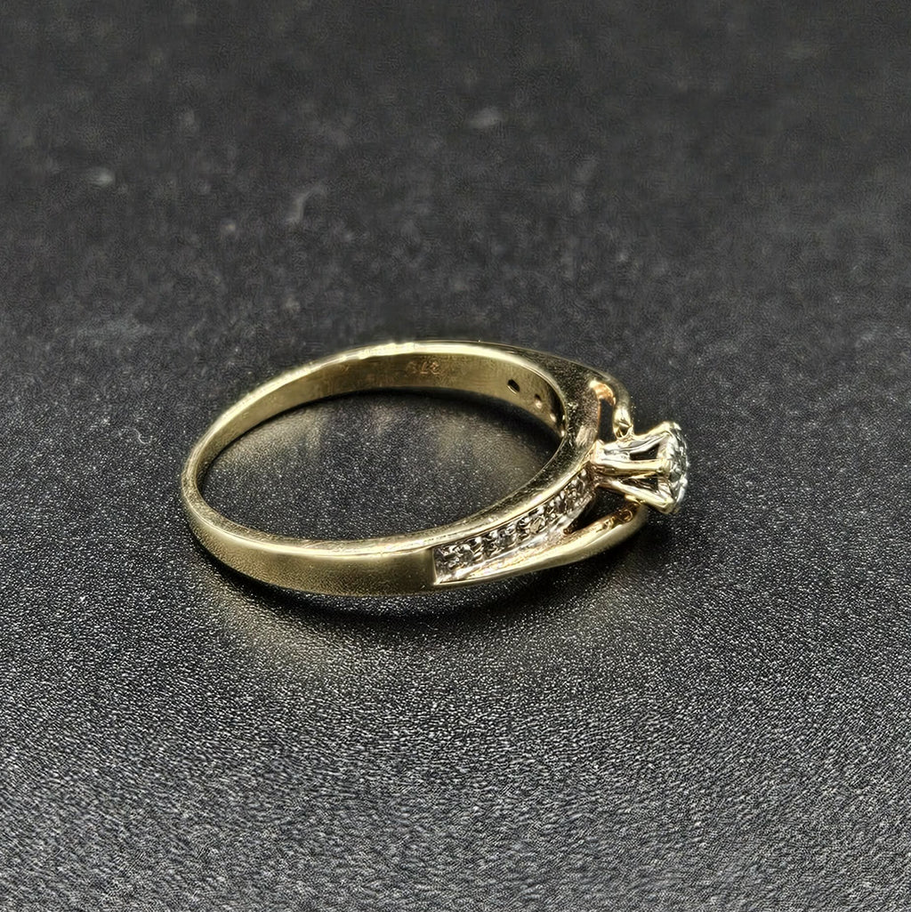 9ct Yellow Gold Diamond Ring