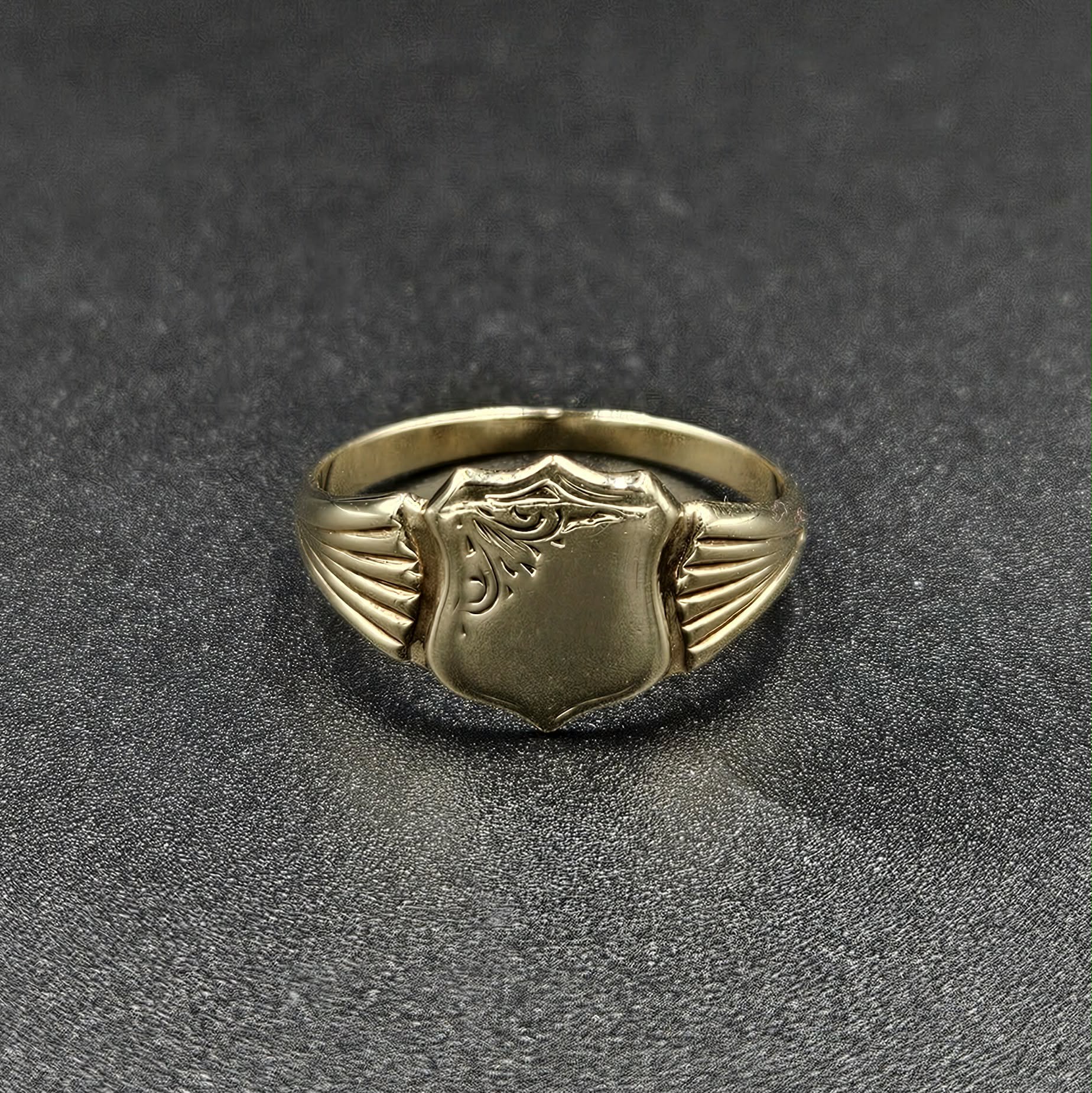 9ct Yellow Gold Shield Ring