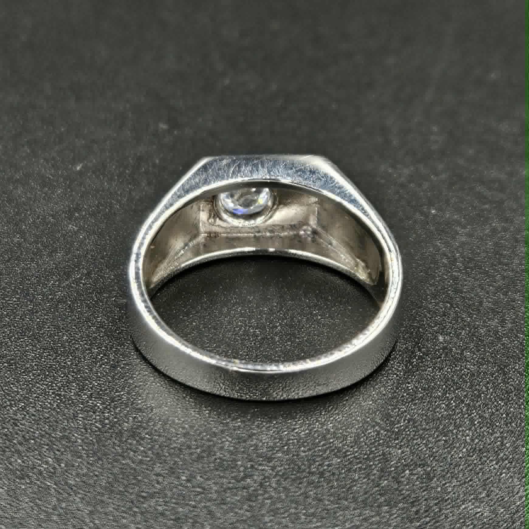 New Sterling Silver Cubic Zirconia Ring