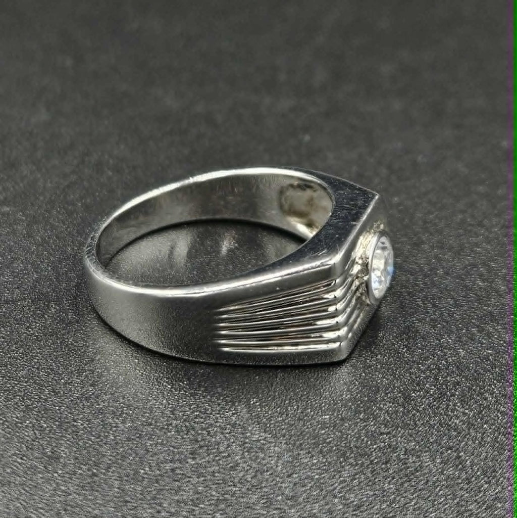 New Sterling Silver Cubic Zirconia Ring
