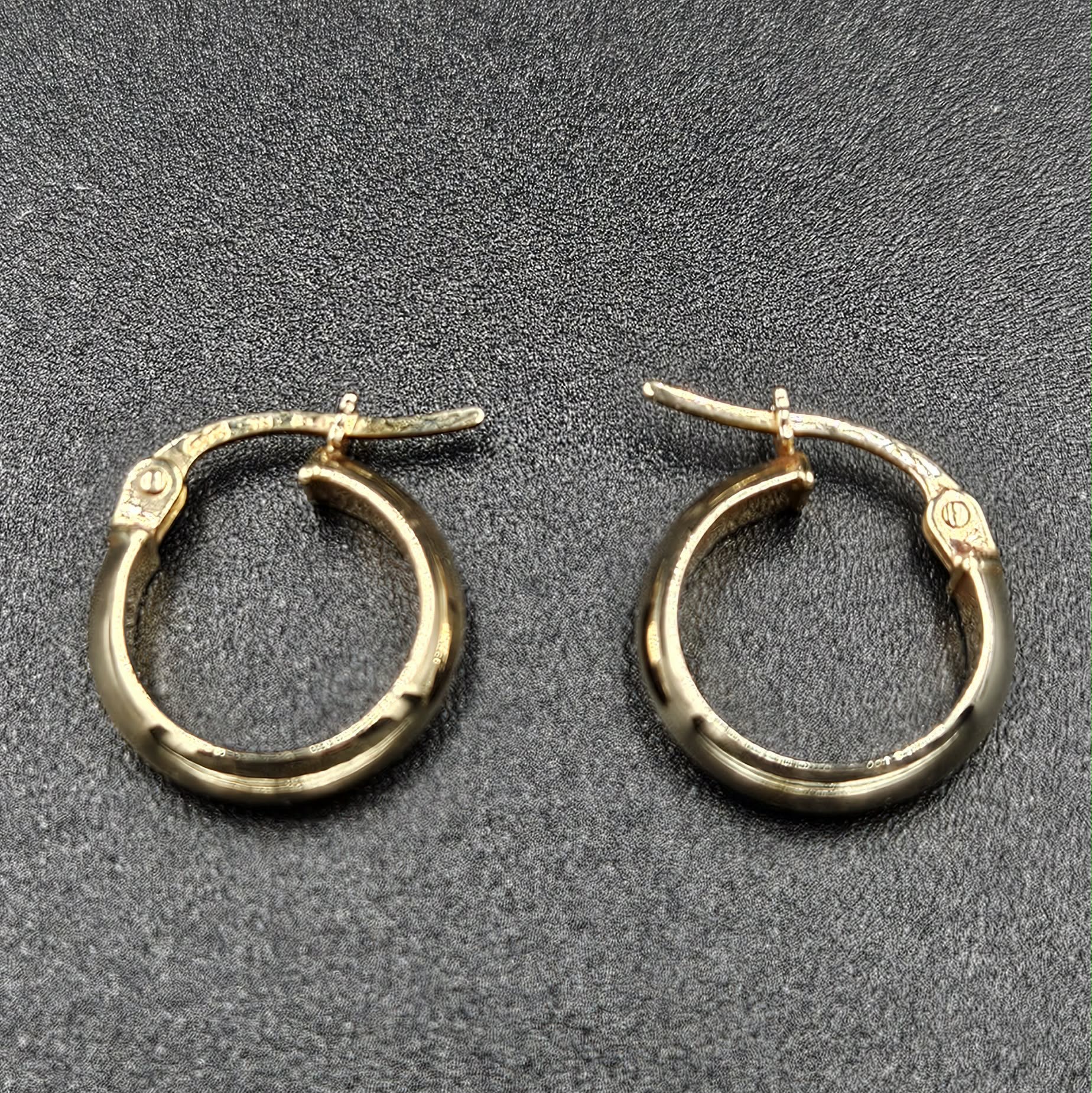 9ct Yellow Gold Huggie Earrings