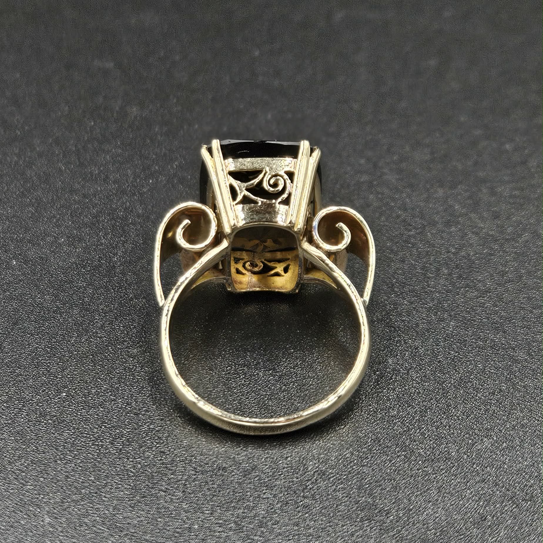 9ct Yellow Gold Smokey Quartz Ring