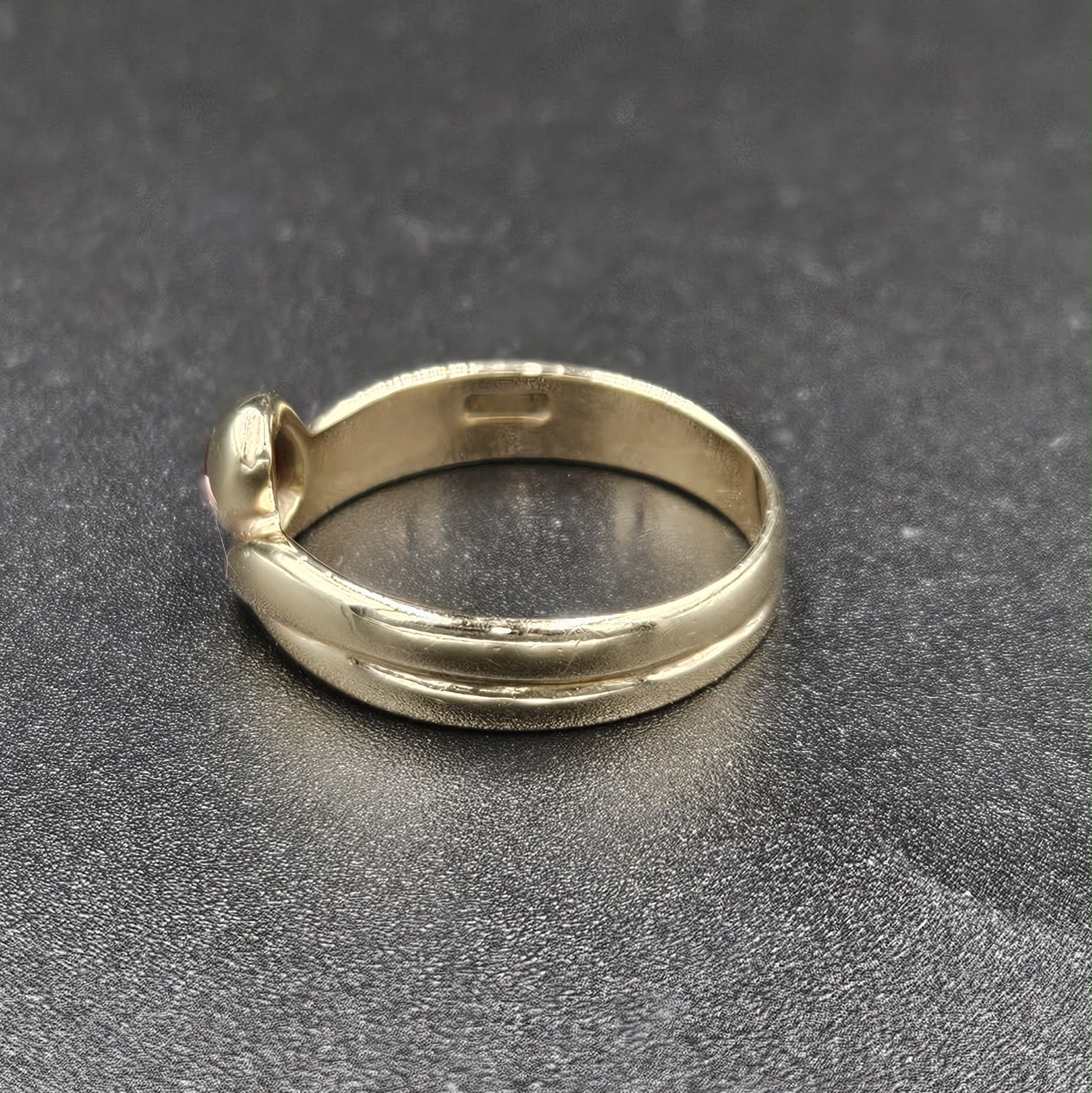 9ct Yellow Gold Ruby Snake Ring