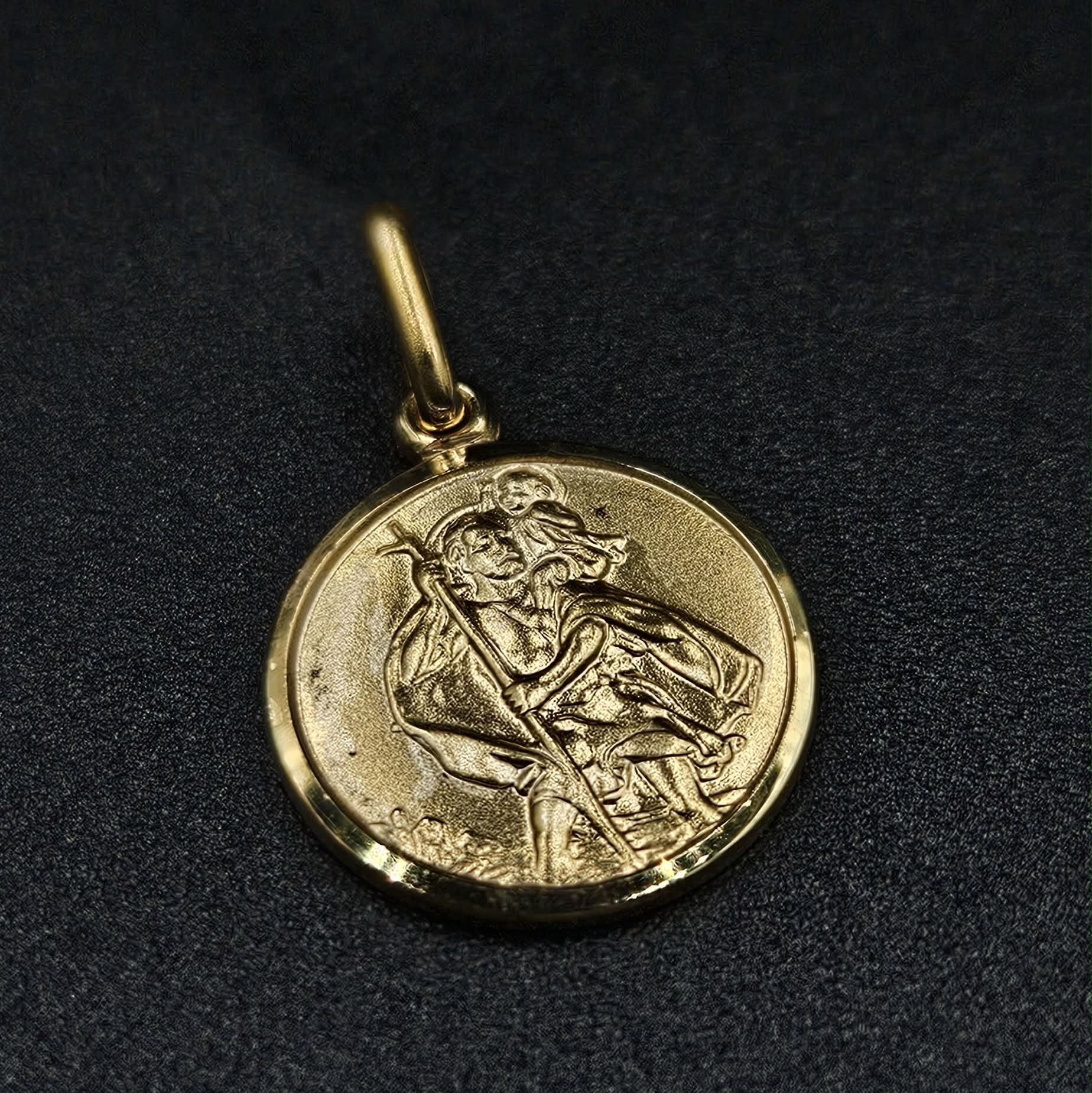 9ct Yellow Gold St Christopher Pendant