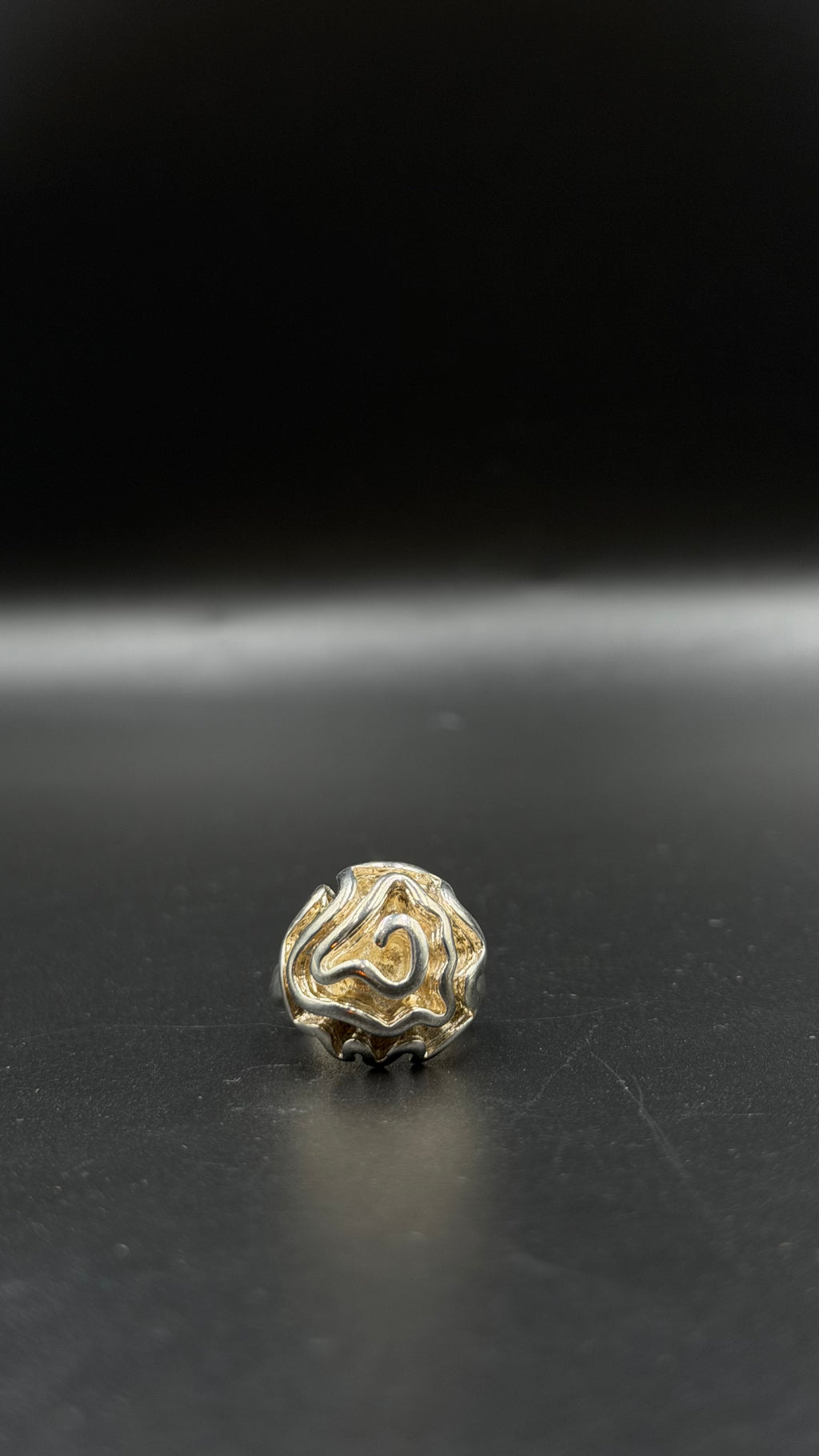 swirl ring