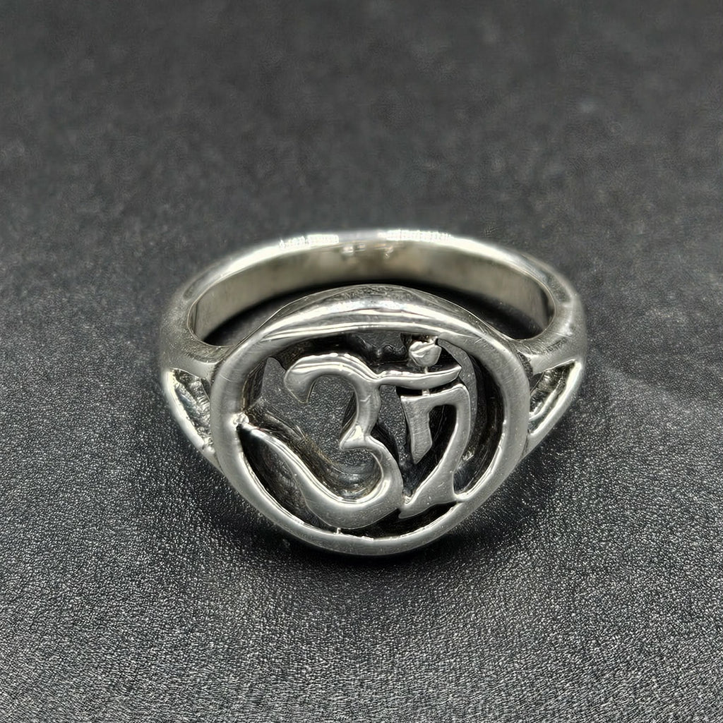 Silver Symbolic “Om” motif Ring
