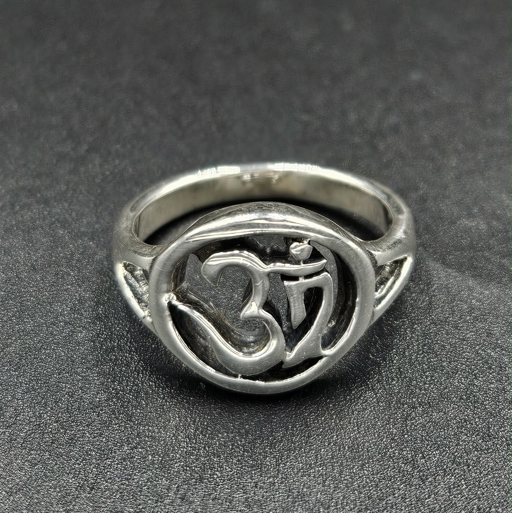 Silver Symbolic “Om” motif Ring