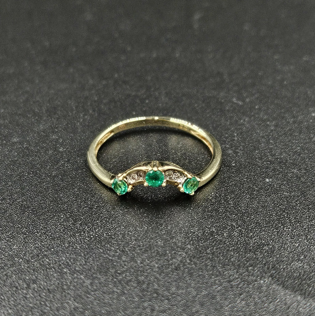 9ct Yellow Gold Emerald & Diamond Ring