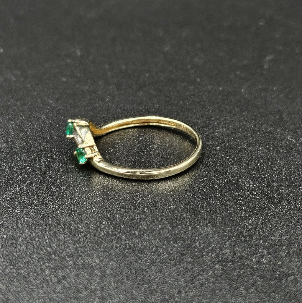 9ct Yellow Gold Emerald & Diamond Ring