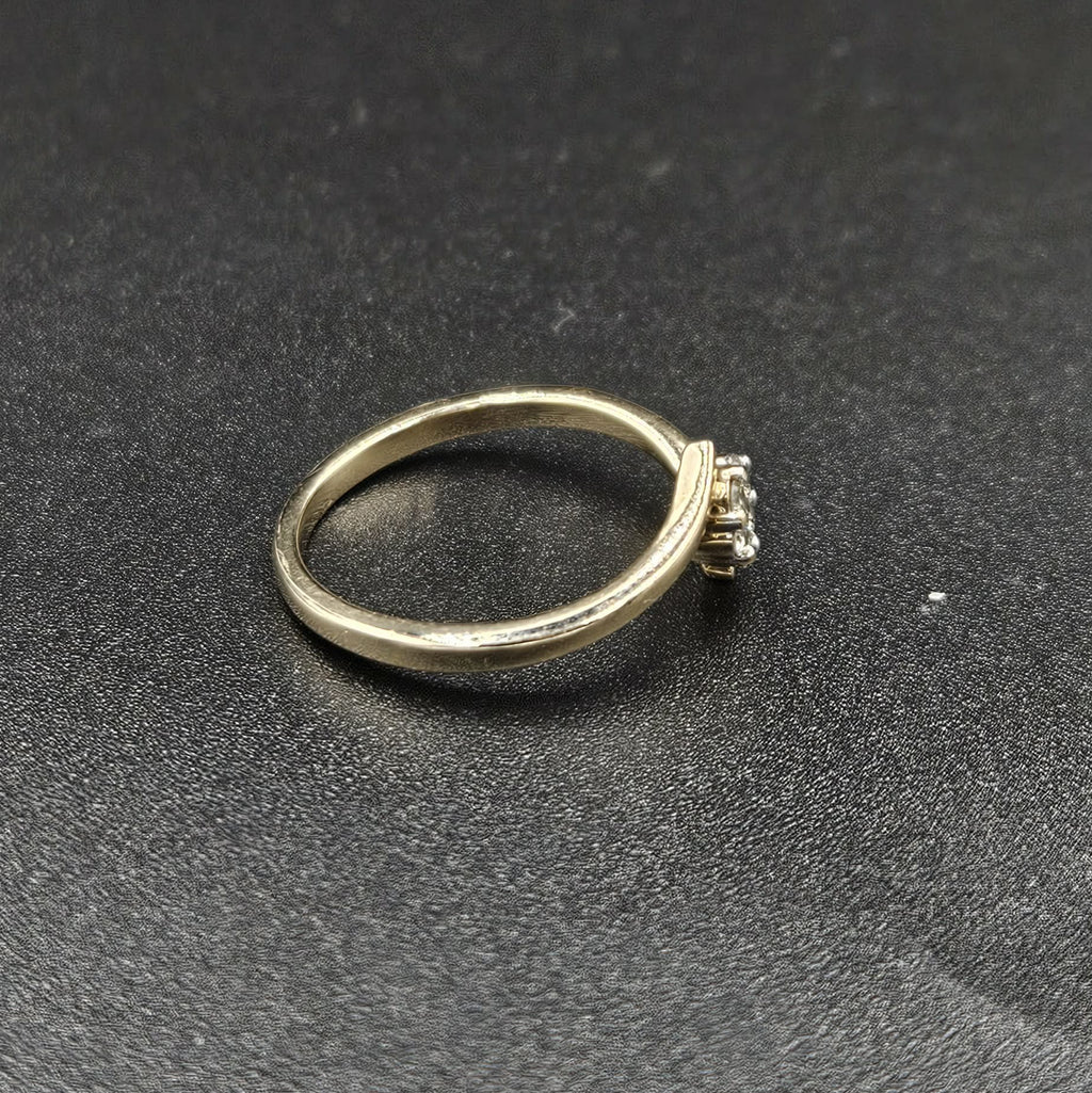 9ct Yellow Gold Diamond Flower Ring