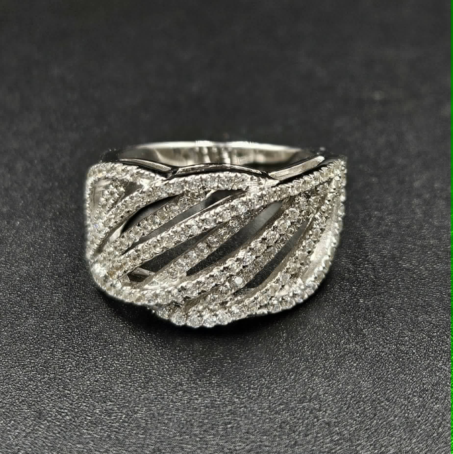 Brand new Sterling Silver Cubic Zirconia Ring