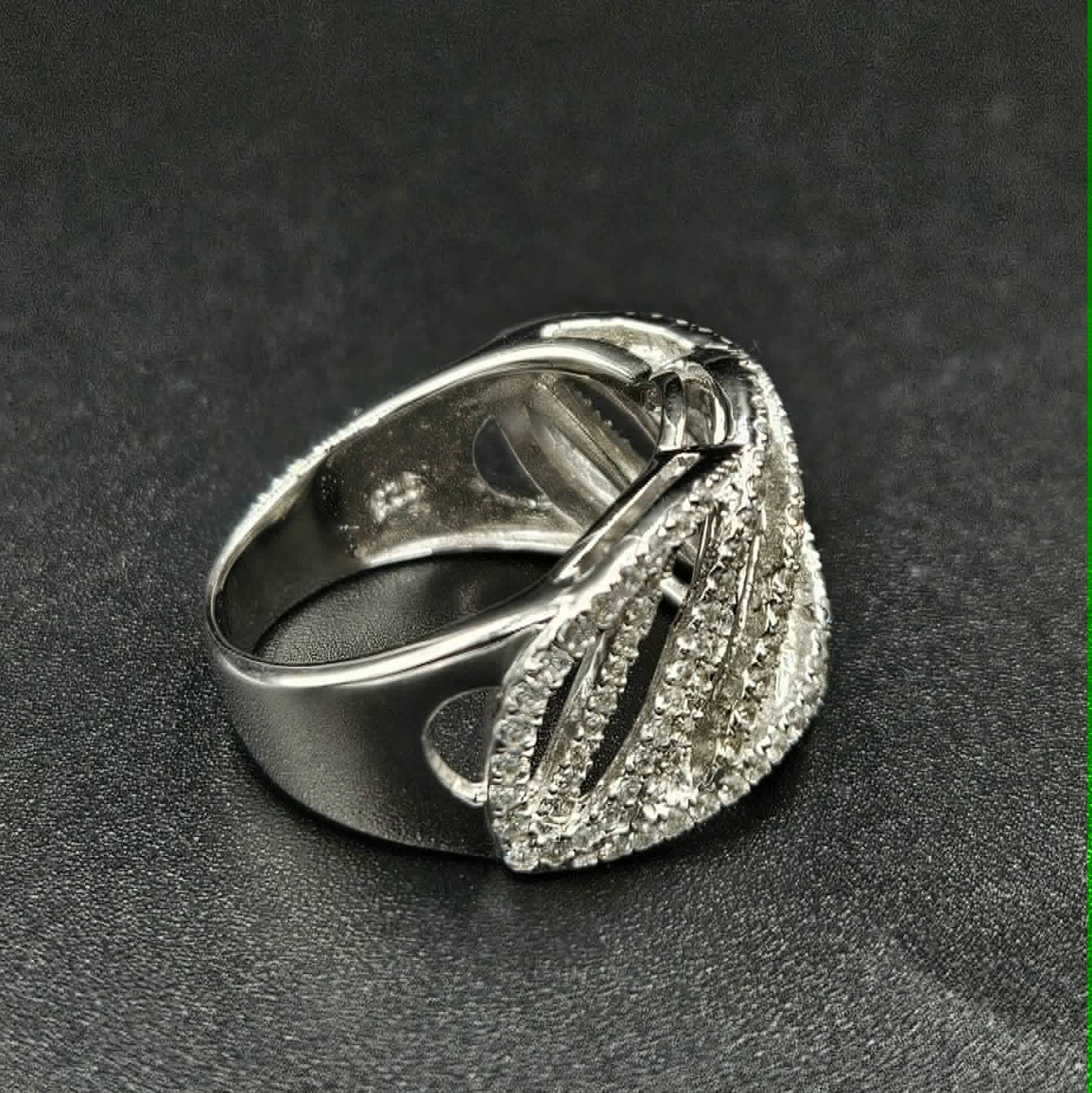Brand new Sterling Silver Cubic Zirconia Ring