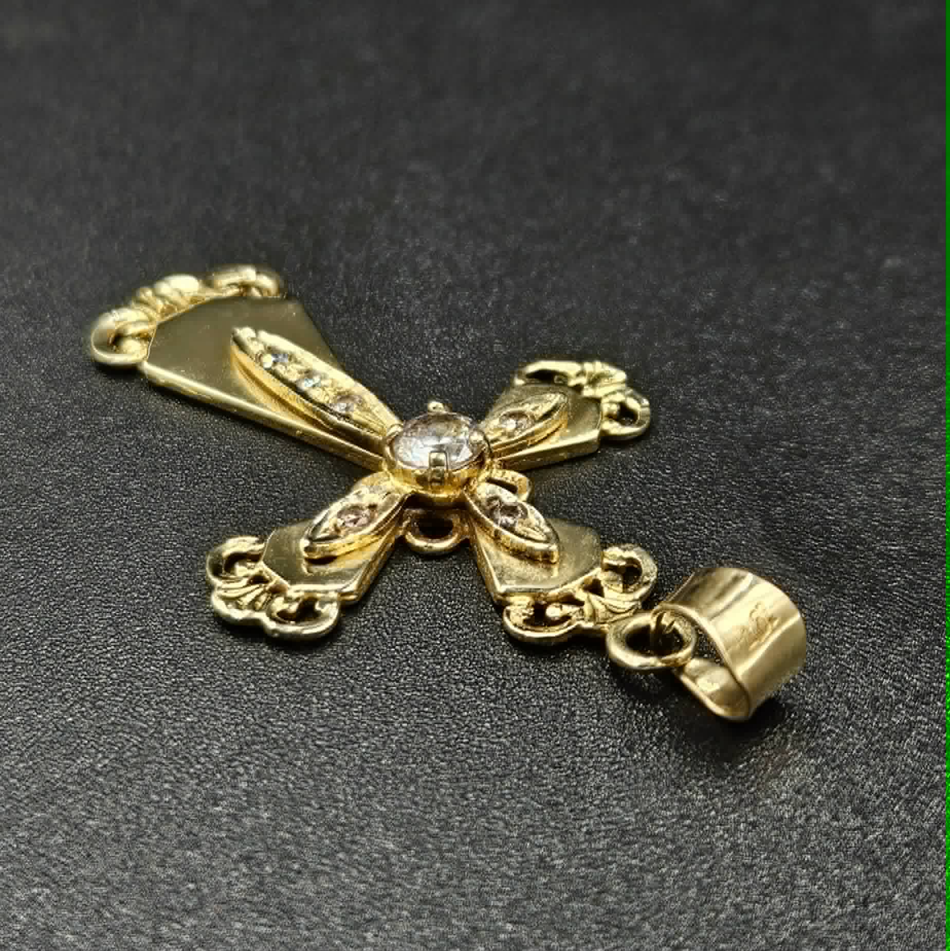 14ct Yellow Gold Diamond Cross Pendant