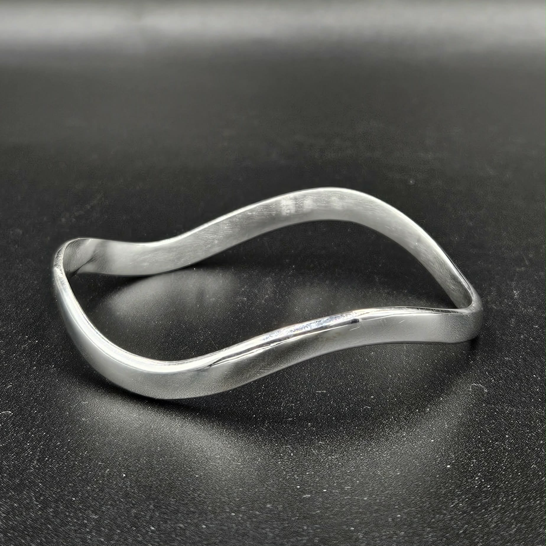 Silver Plated Wavy Bangle