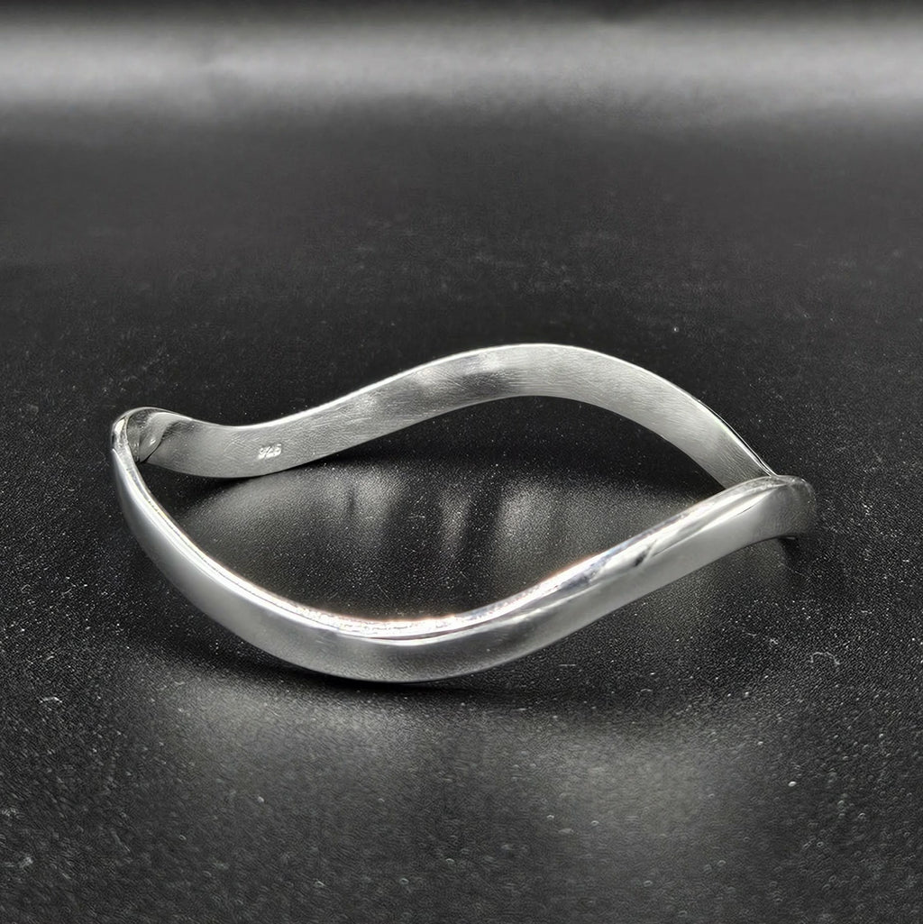 Silver Plated Wavy Bangle
