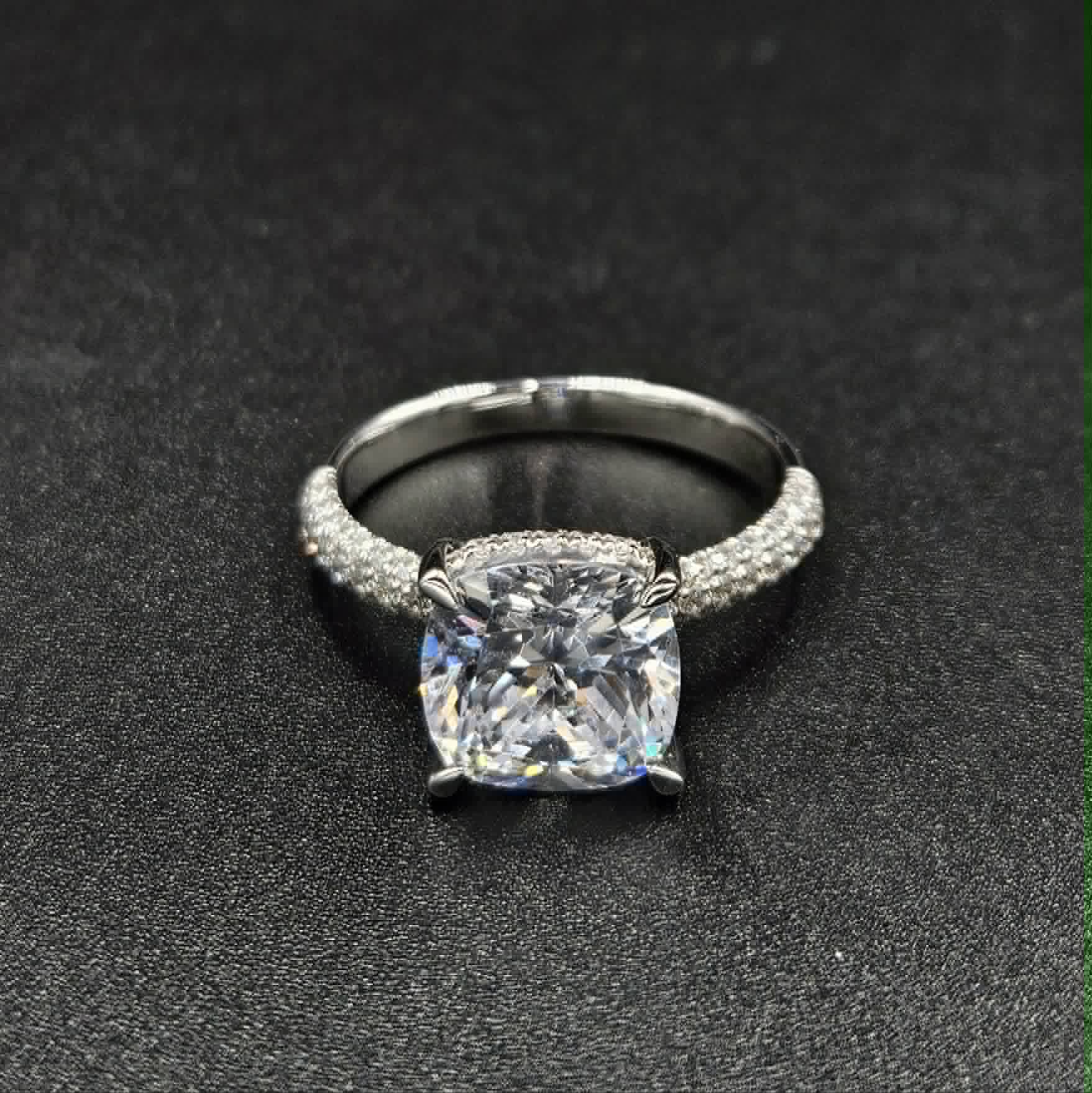 10ct White Gold Cubic Zirconia Size P Ring