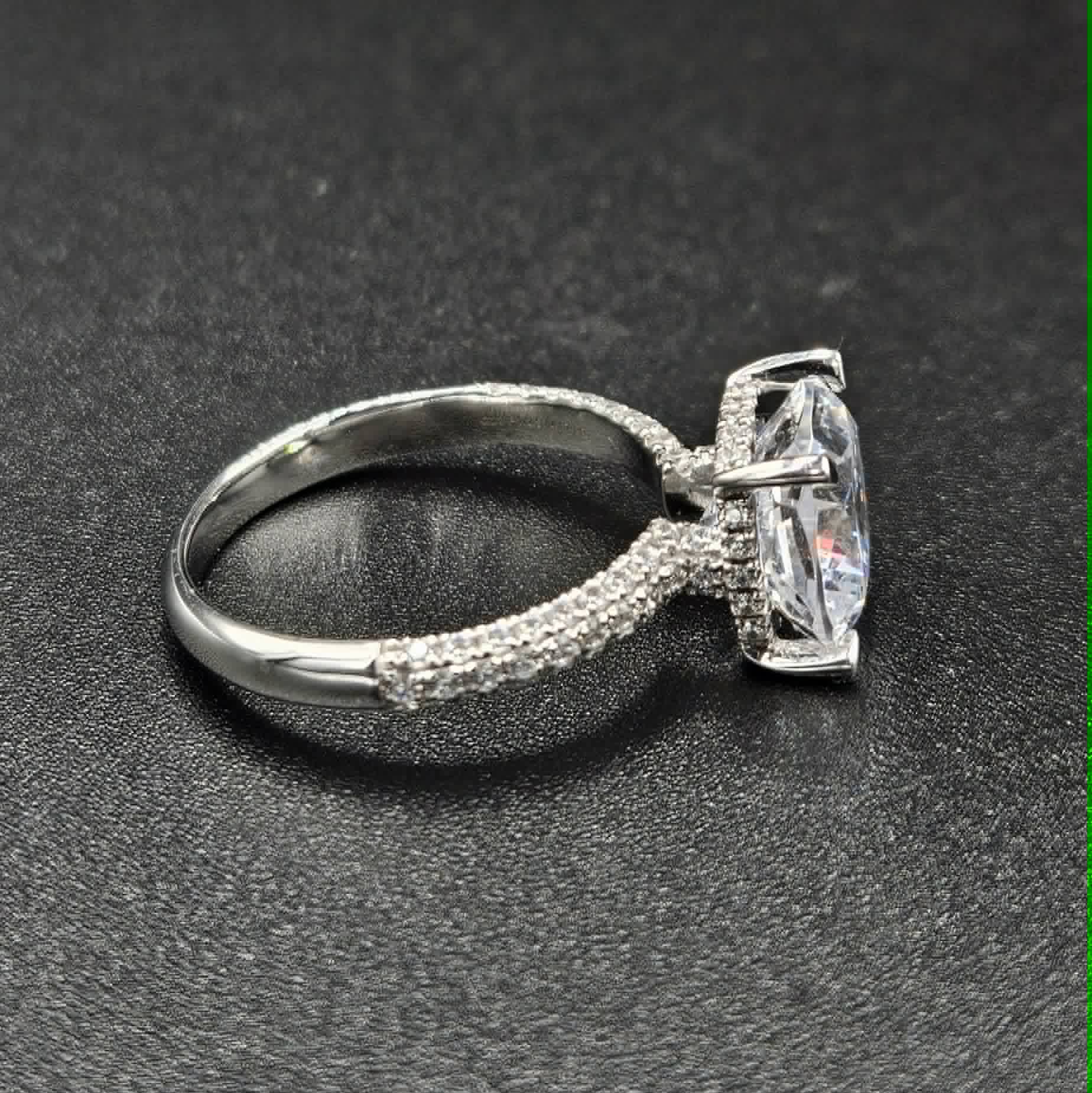 10ct White Gold Cubic Zirconia Size P Ring