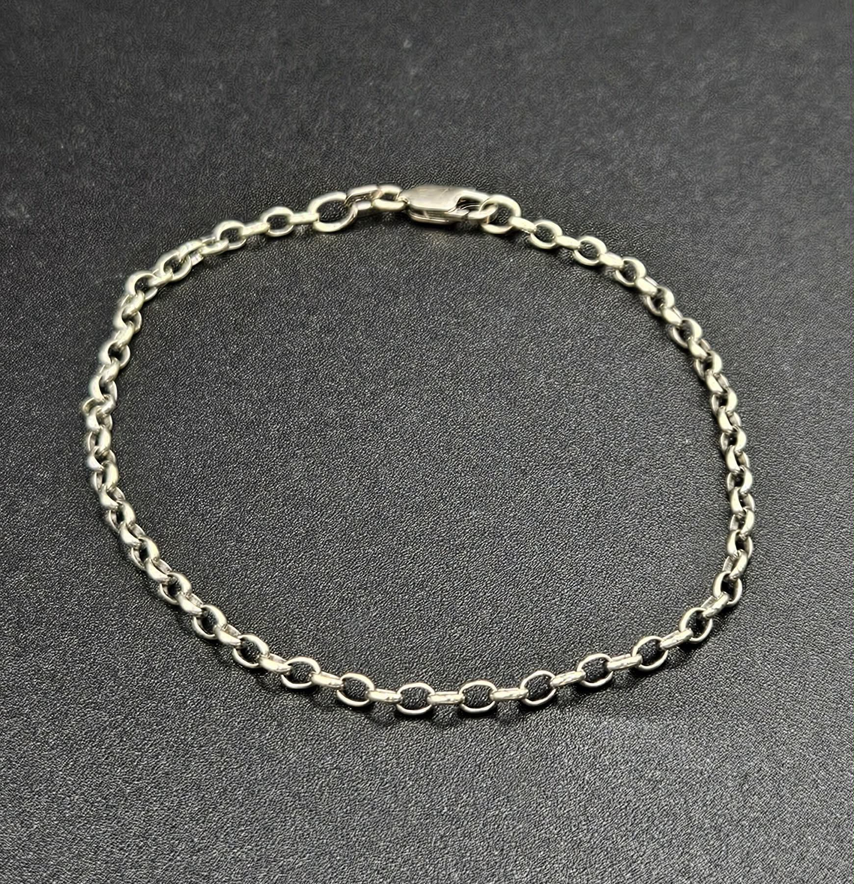 9ct White Gold Bracelet