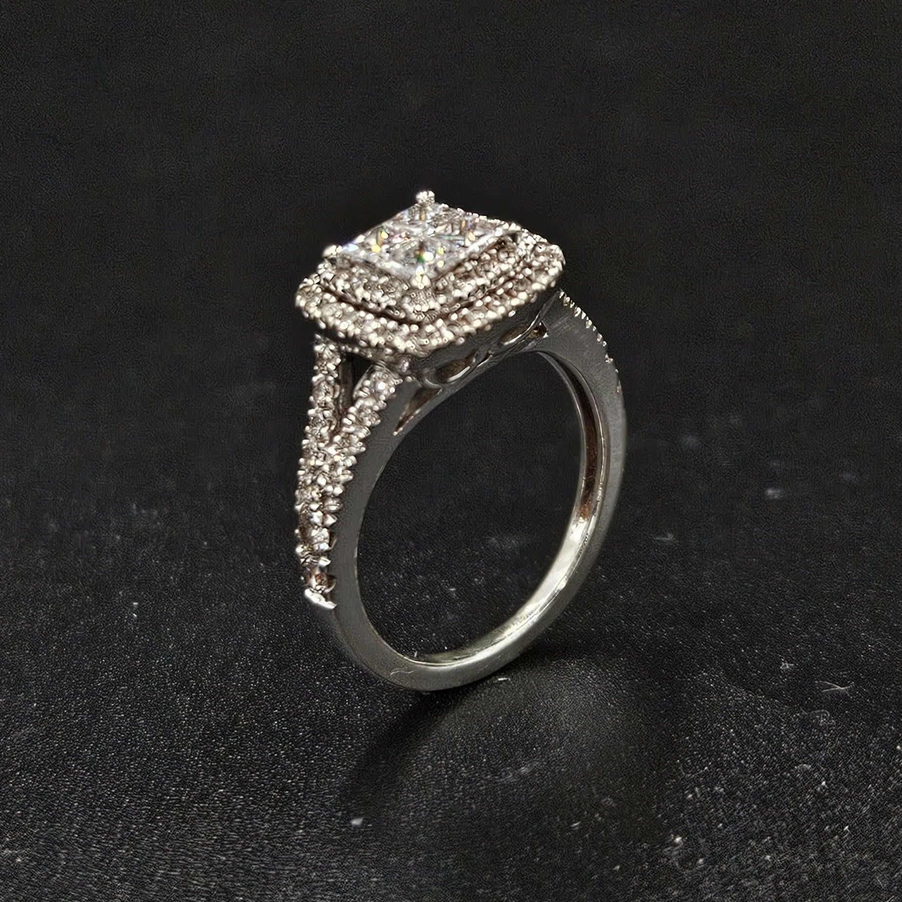 9ct White Gold Diamond Ring