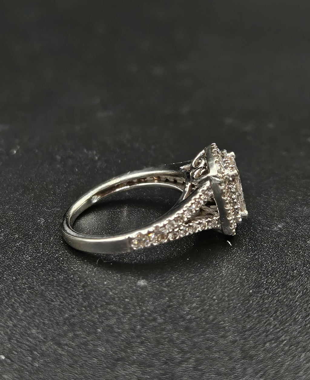 9ct White Gold Diamond Ring
