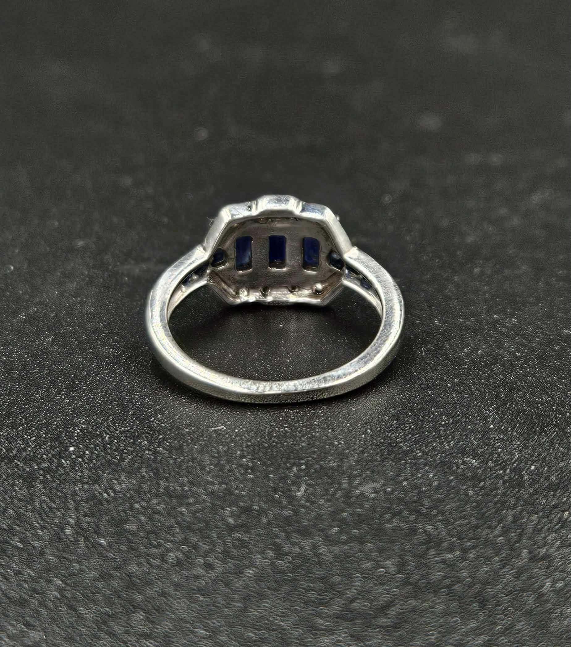 9ct White Gold Blue Sapphire & Diamond Ring