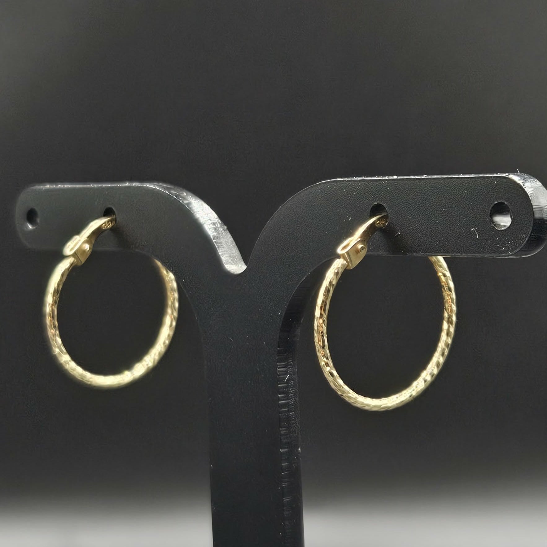9ct Yellow Gold Ripple Effect Earrings