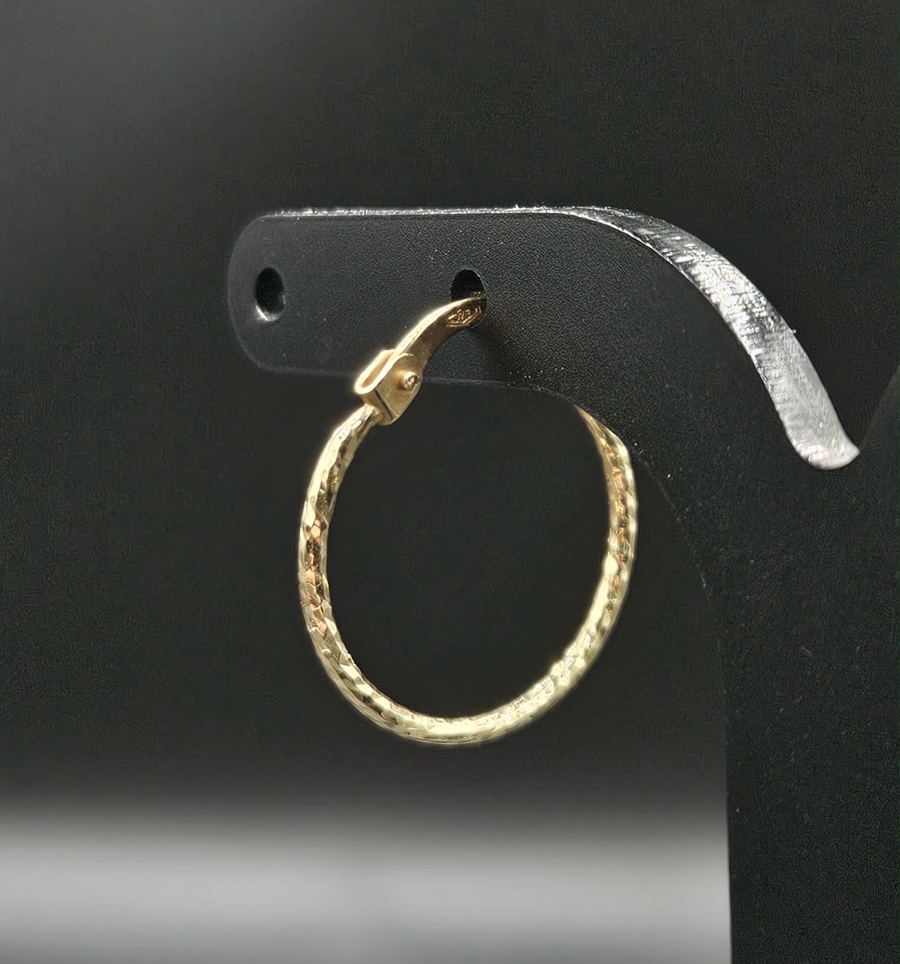 9ct Yellow Gold Ripple Effect Earrings