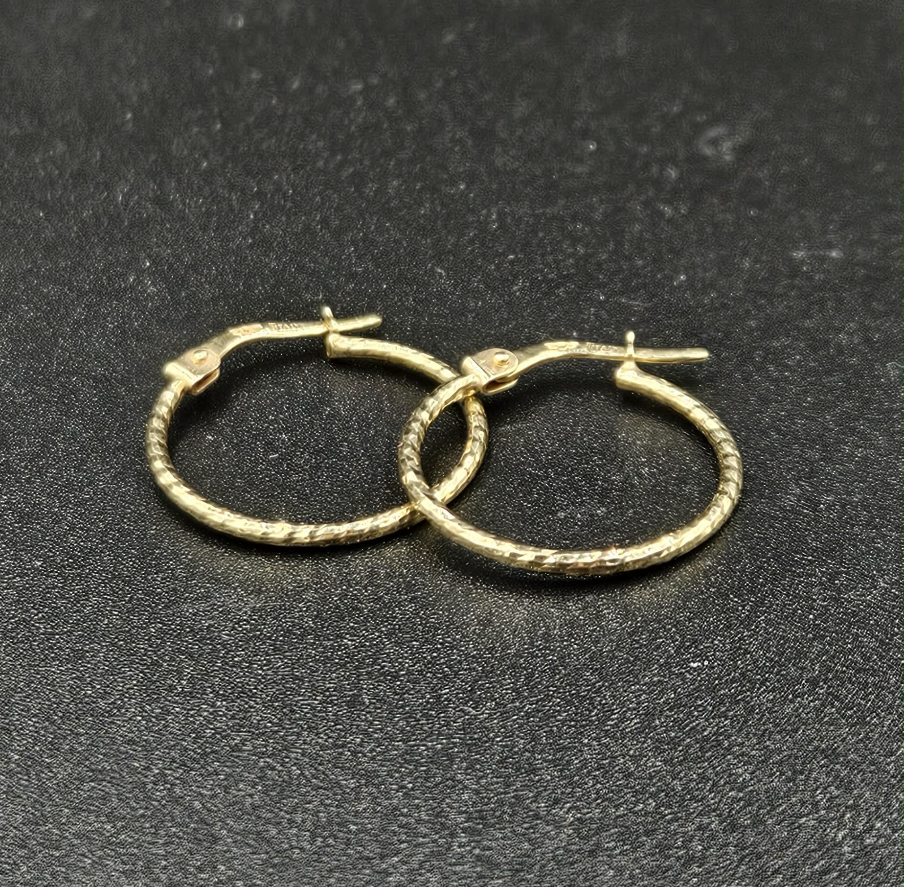 9ct Yellow Gold Ripple Effect Earrings