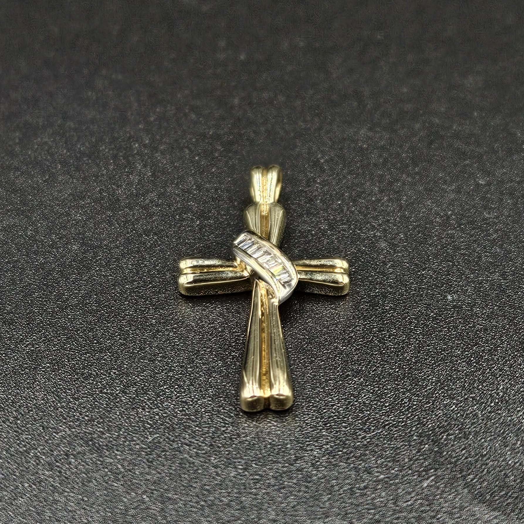 9ct White & Yellow Gold Diamond Cross Pendant