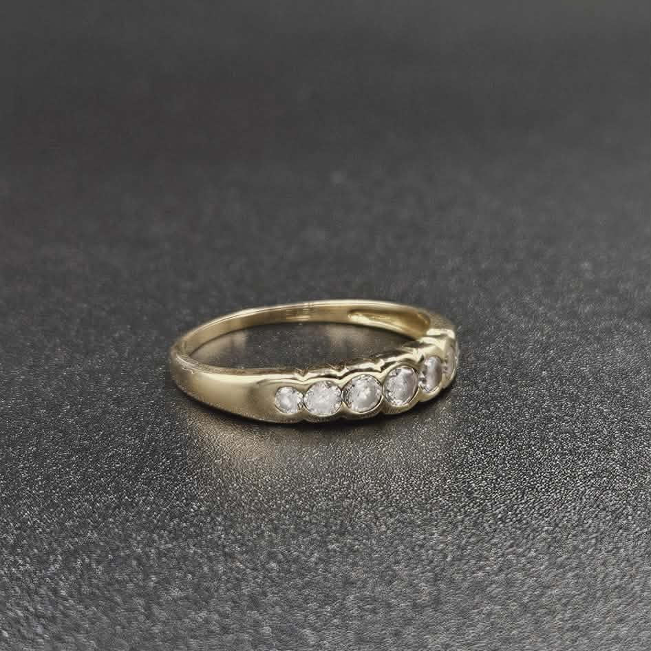 9ct Gold Diamond Ring