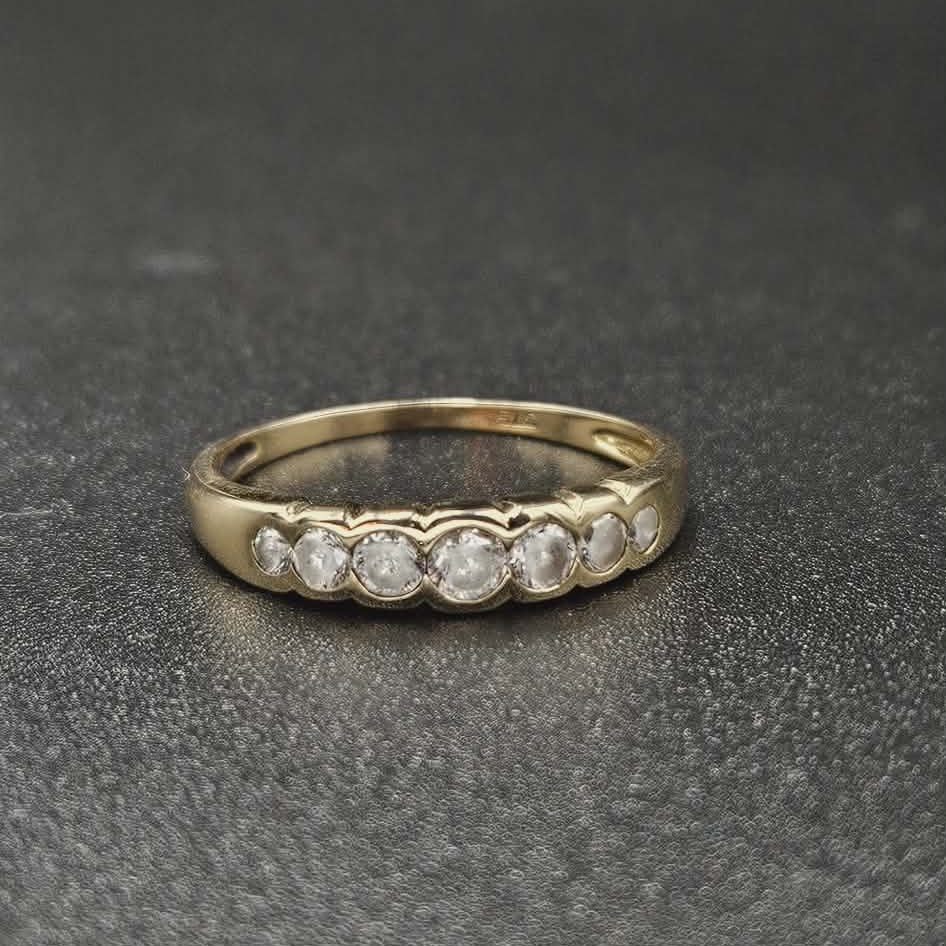 9ct Gold Diamond Ring